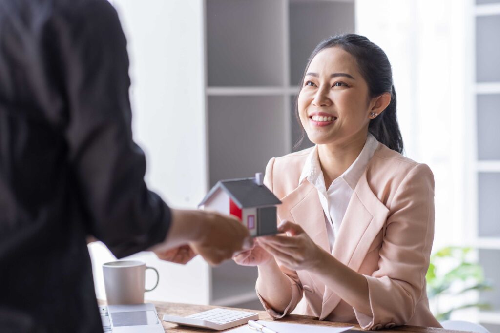 Mortgage Contingency Clause Explained: What Buyers in VA, FL, TN & GA Must Know